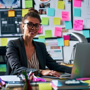 Fibromyalgie et productivité au travail. Émilie a toujours excellé dans sa carrière professionnelle. Cependant, les symptômes débilitants de la fibromyalgie ont progressivement commencé à affecter sa capacité à maintenir sa productivité au travail.