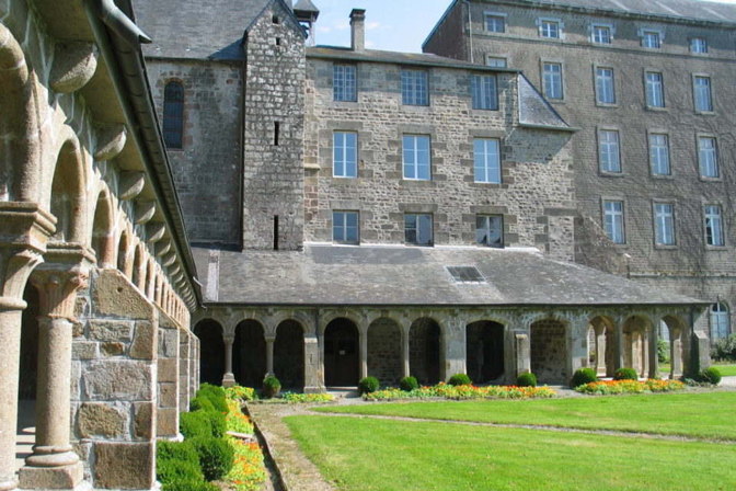 L'Abbaye Blanche de Mortain - Comment transformer le traumatisme en force